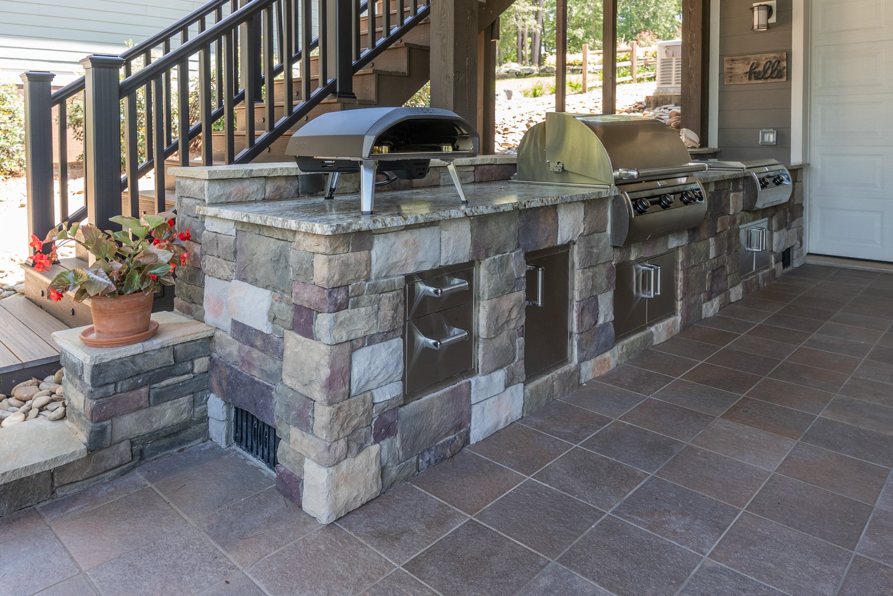 outdoor kitchen grill pizza oven counter built in patio