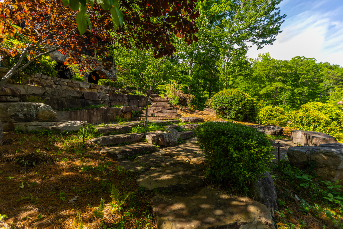 retaining wall and terraced hardscape