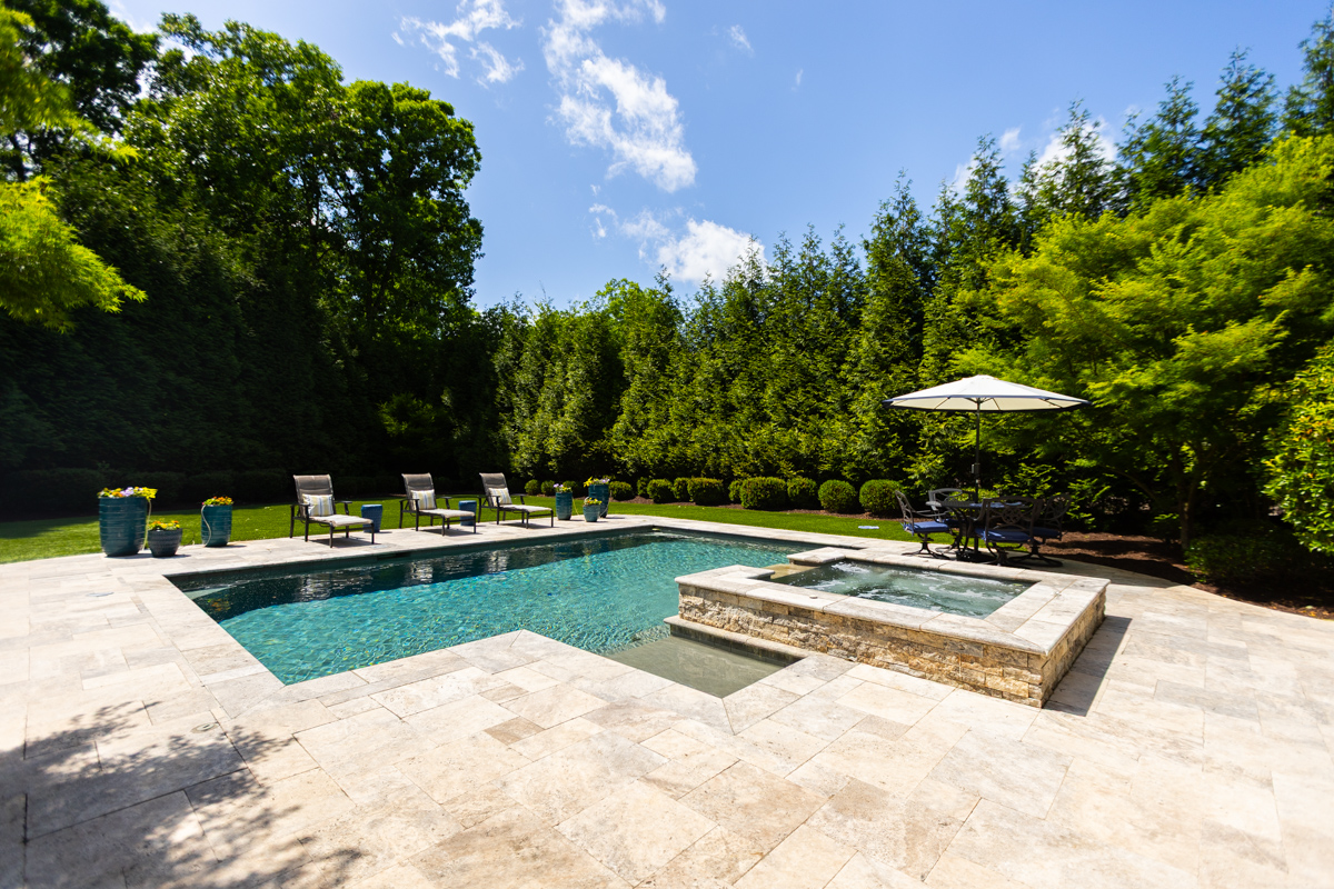 pool deck spa hot tub seating umbrella screening privacy plants