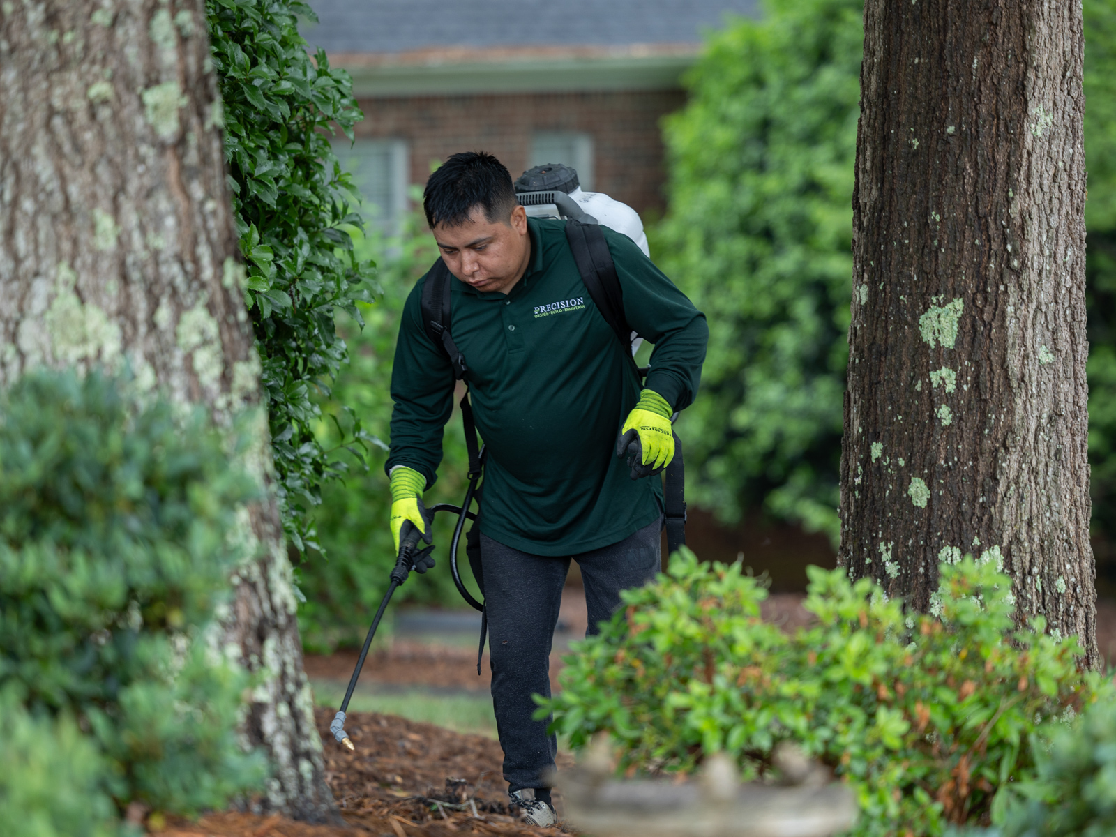 crew maintenance weed spot spray liquid control