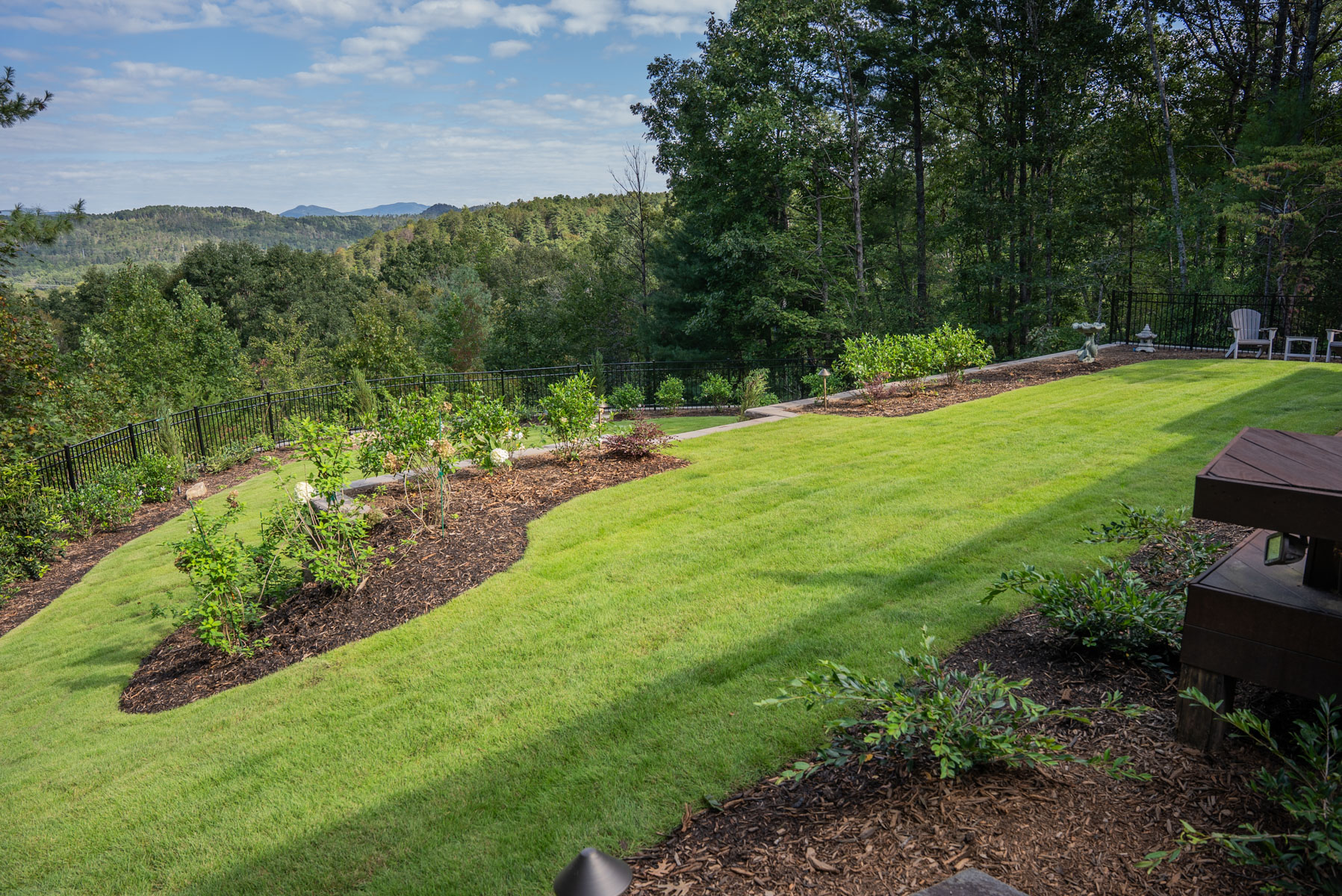 grass lawn mulch plants bed seating mountain