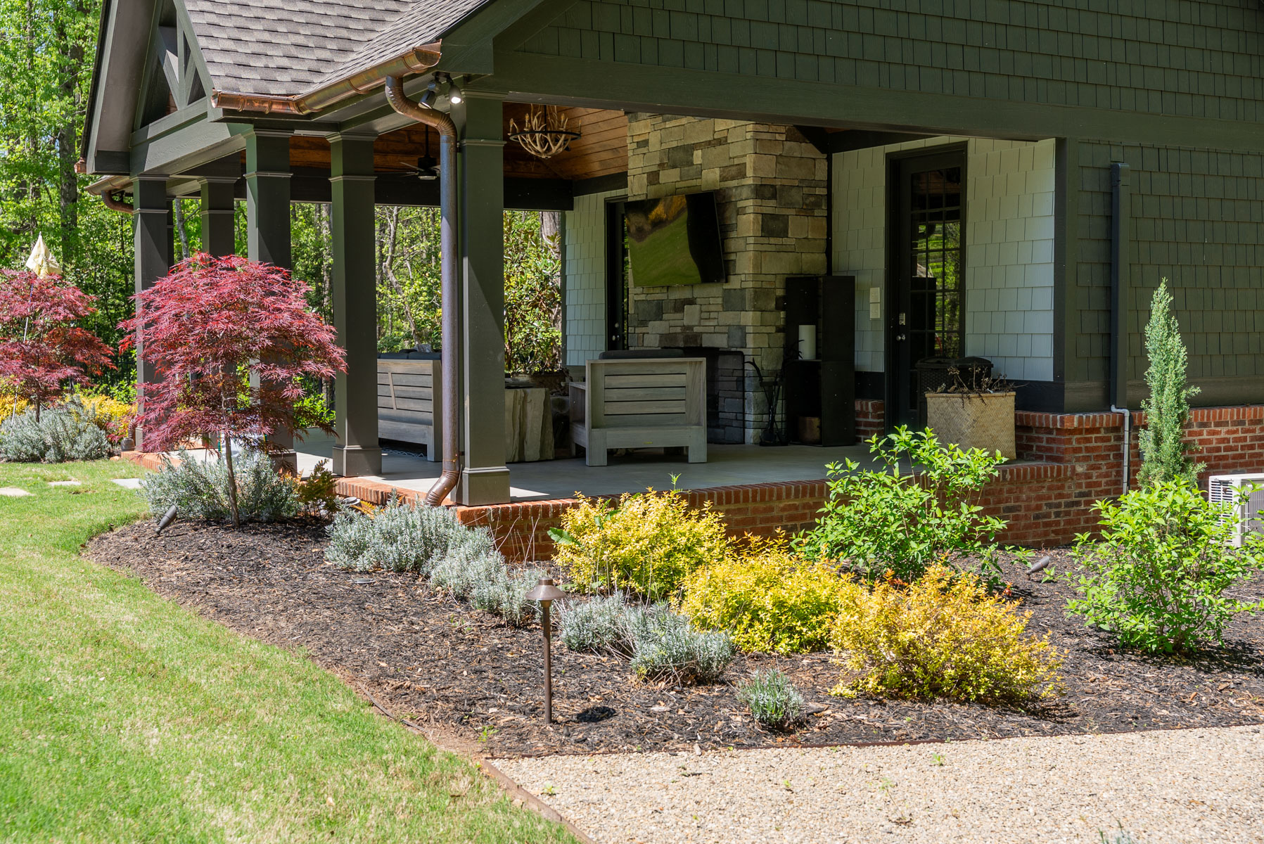 planting bed mulch structure tv